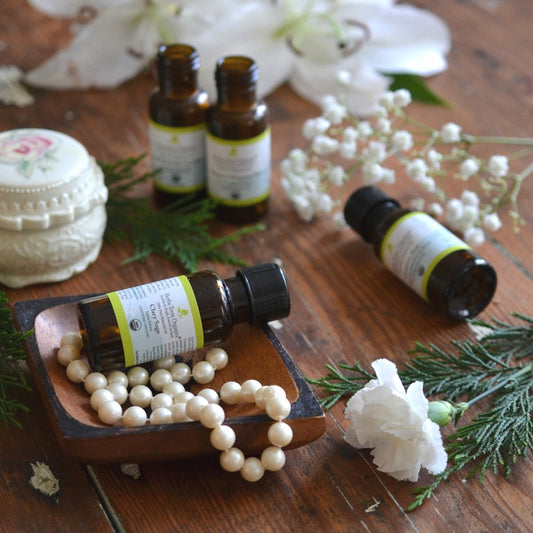Top 9 Essential Oils for Healthy, Glowing Skin in Winter